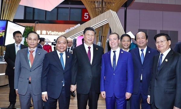 Thủ tướng Nguyễn Xuân Phúc dự Hội chợ nhập khẩu quốc tế Trung Quốc lần thứ nhất